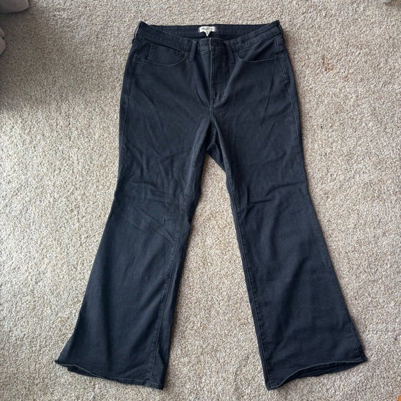 MADEWELL Plus Skinny Flare Jeans in Bellhaven Wash: Slit-Hem Edition Size: 18W - Picture 4 of 11